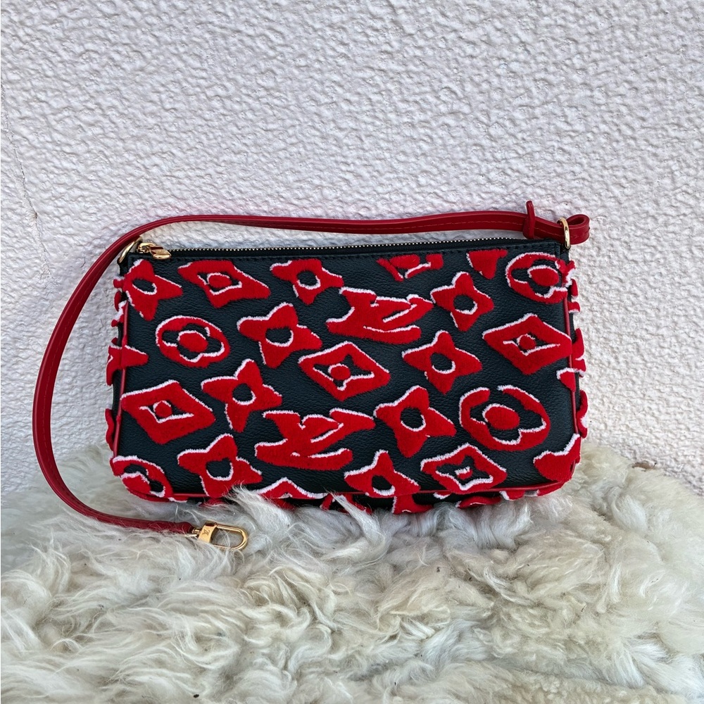 ❤️ Louis Vuitton LXVUF Limited Edition Shoulder Bag